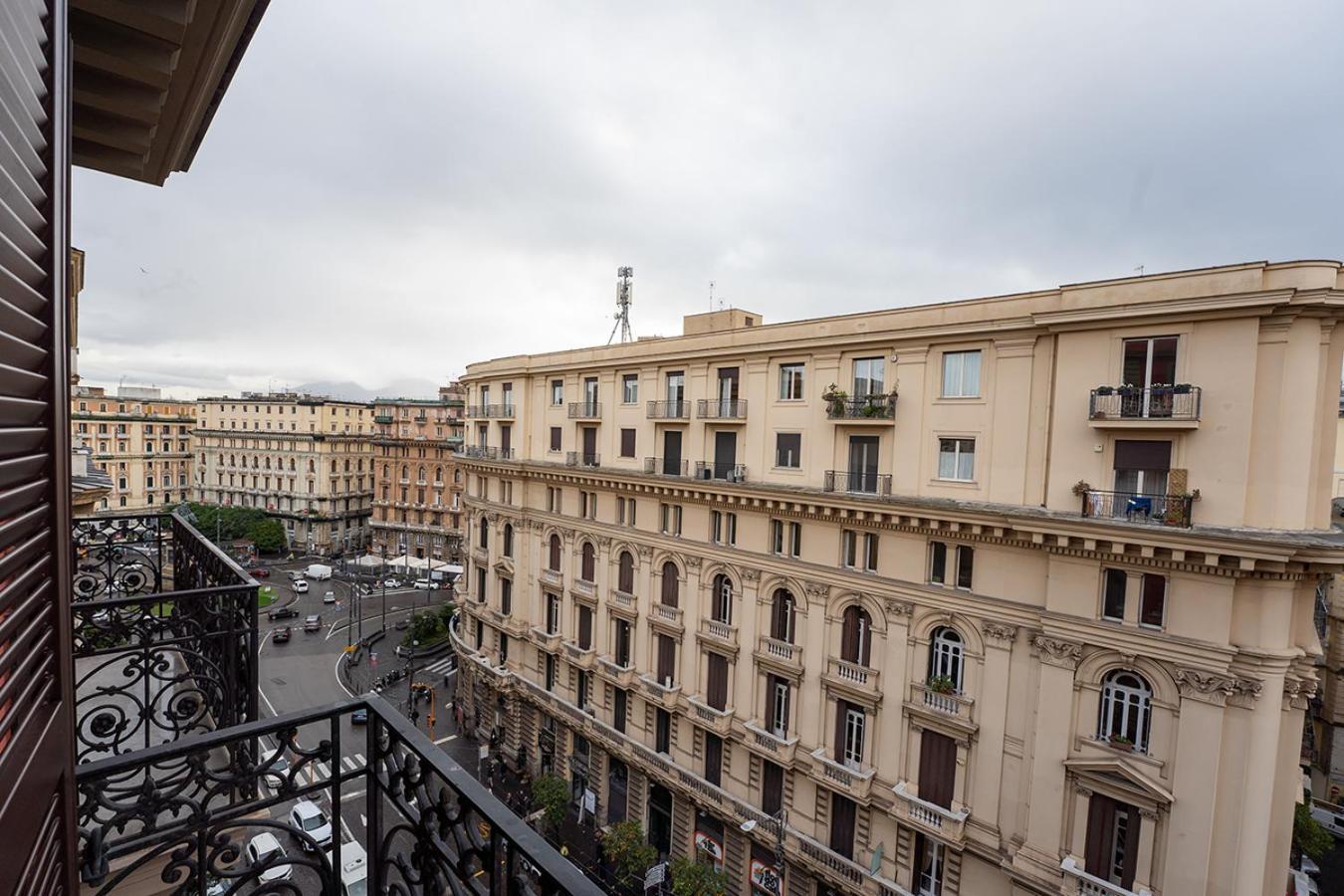 Greros H. Rooms Napoli Centro By Clapa Group Dislocated Hospitality Exterior photo